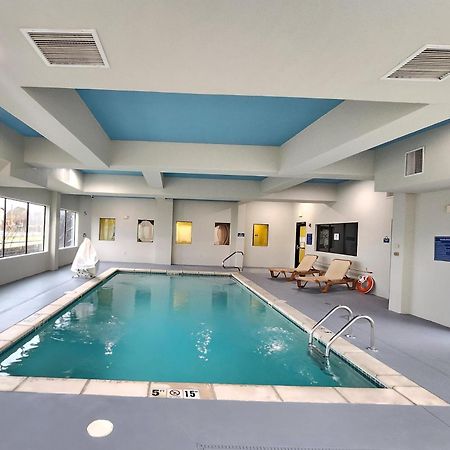 Days Inn & Suites By Wyndham Russellville Ngoại thất bức ảnh
